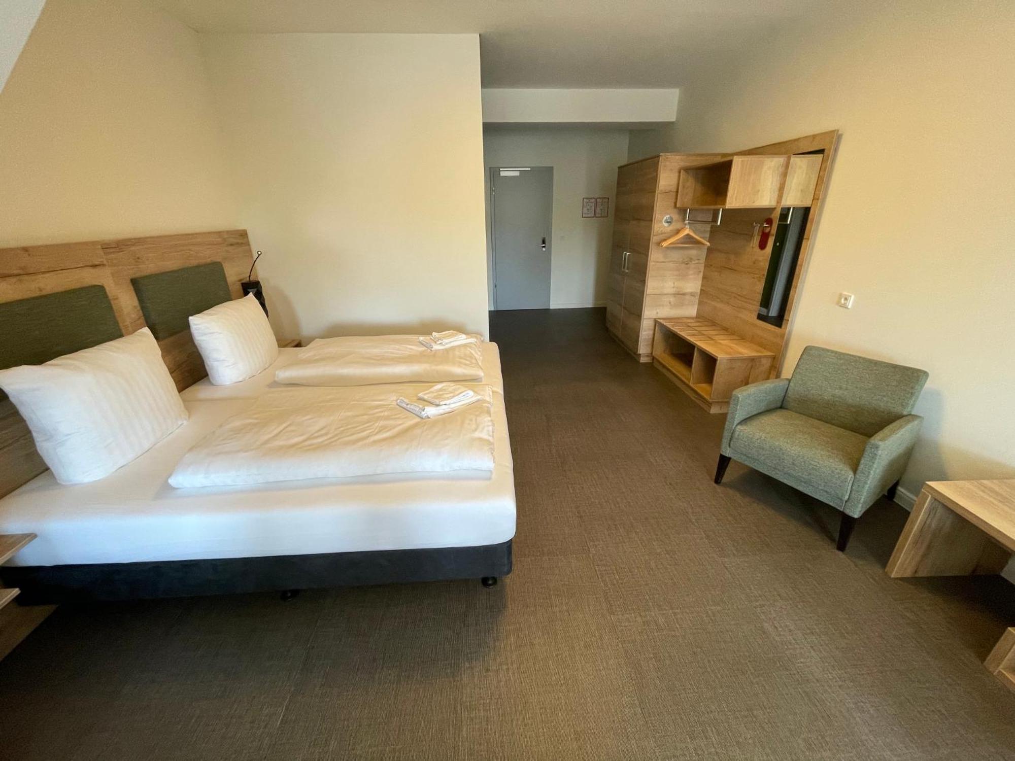 Hotel Am Pferdemarkt Aurich Bagian luar foto