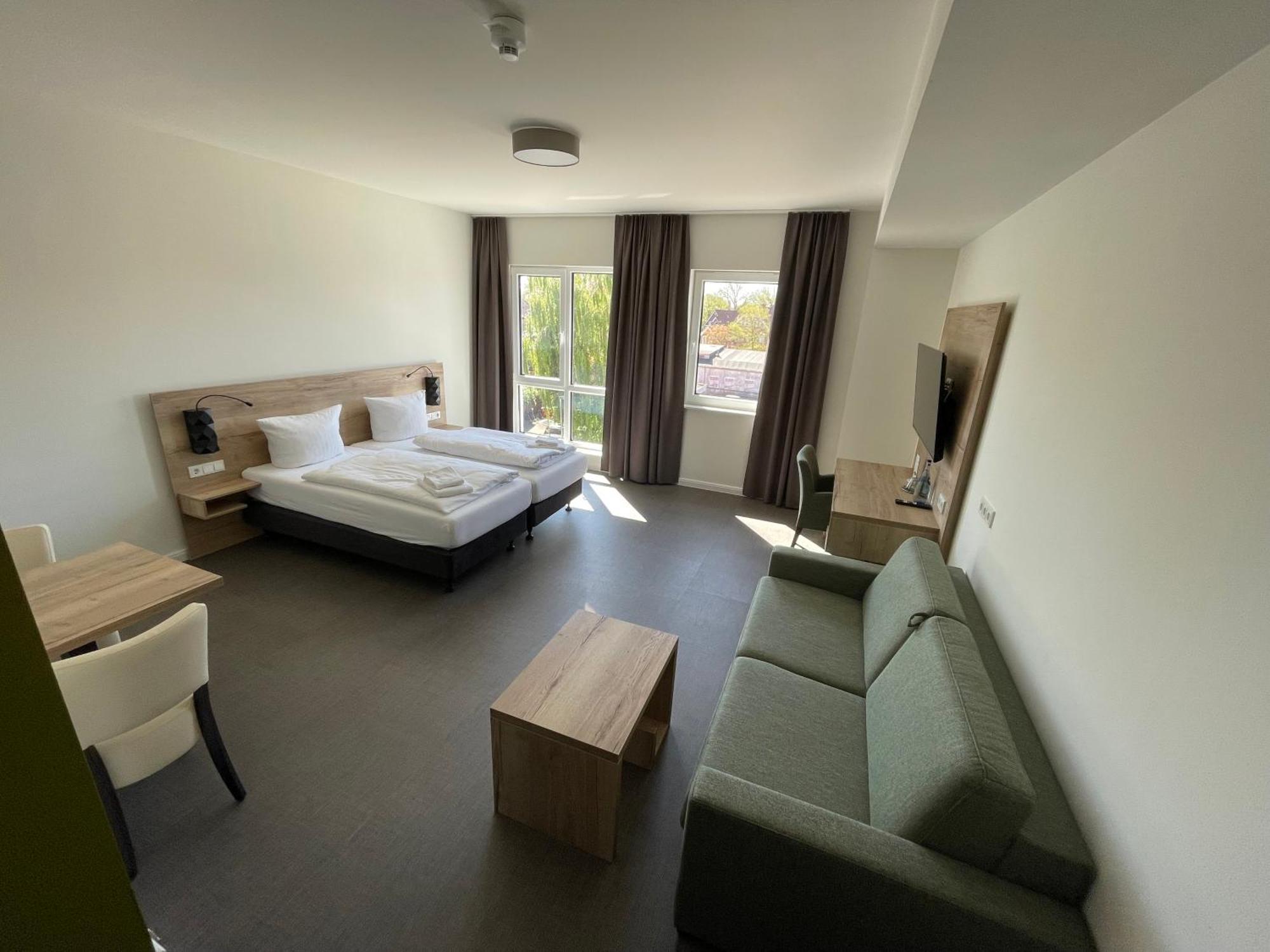 Hotel Am Pferdemarkt Aurich Bagian luar foto